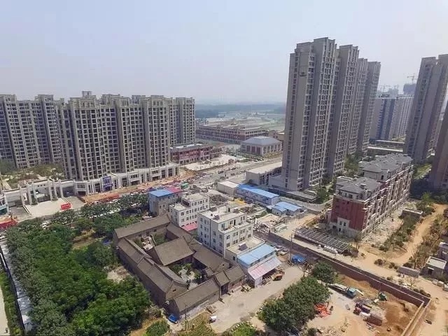 河南鄭州釘子戶,給再多錢(qián)也不讓拆,開(kāi)發(fā)商進(jìn)去后也不敢拆了!